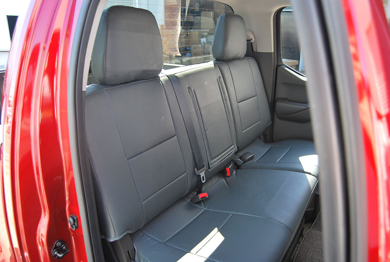 2008 Nissan frontier seat covers